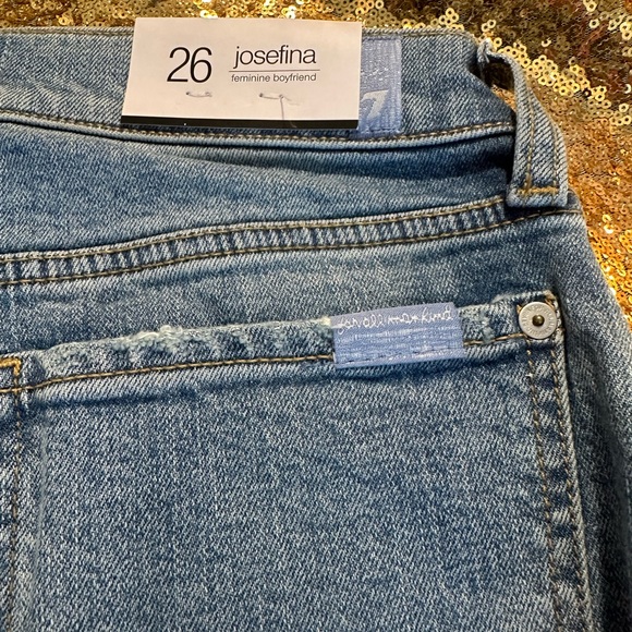 NWT. 7 FOR ALL MANKIND Luxe Vintage Josefina Feminine Boyfriend Distressed Jeans - Picture 12 of 12
